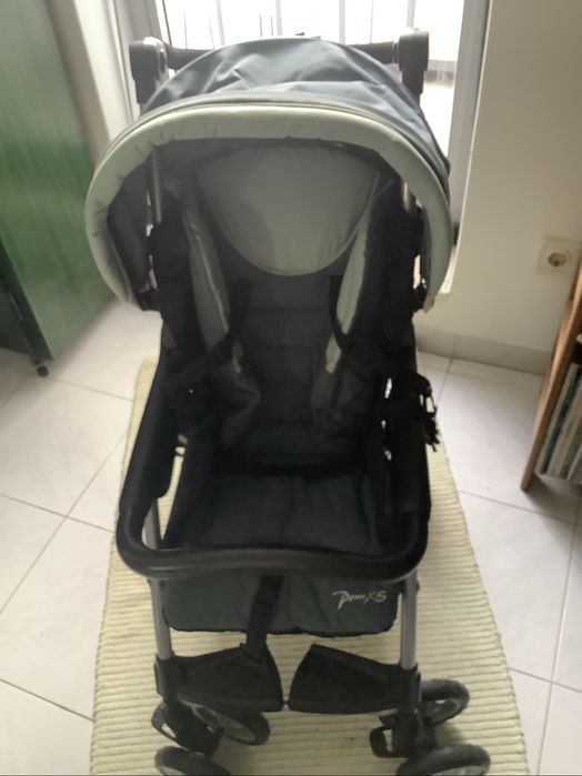 Carrinho de passeio Chicco, para bébé, a partir dos 6 meses.