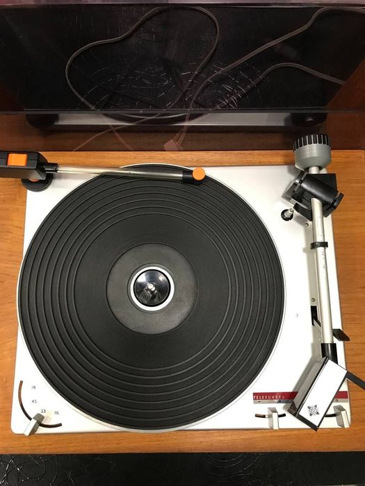 Telefunken HIFI 210 він же Perpetuum Ebner PE 34 Вініловий програвач