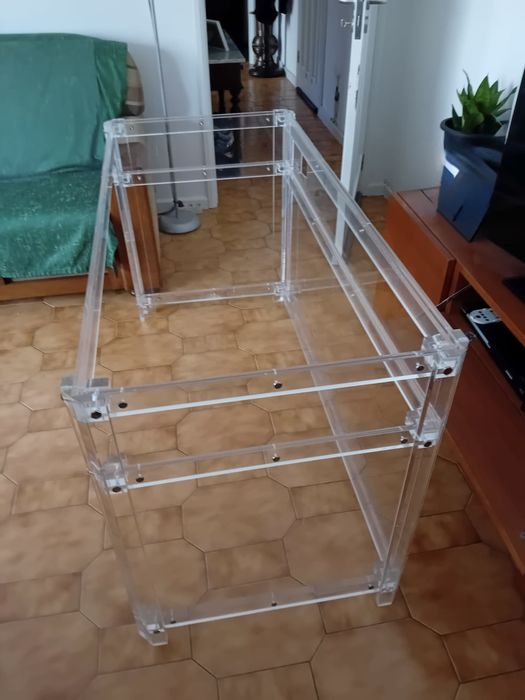 Secretária em acrílico (para recolha)
