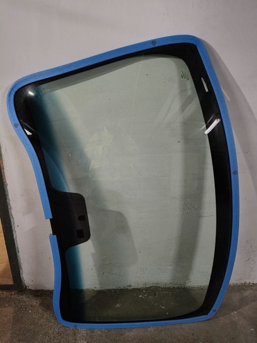 Скло для Кіа Авто