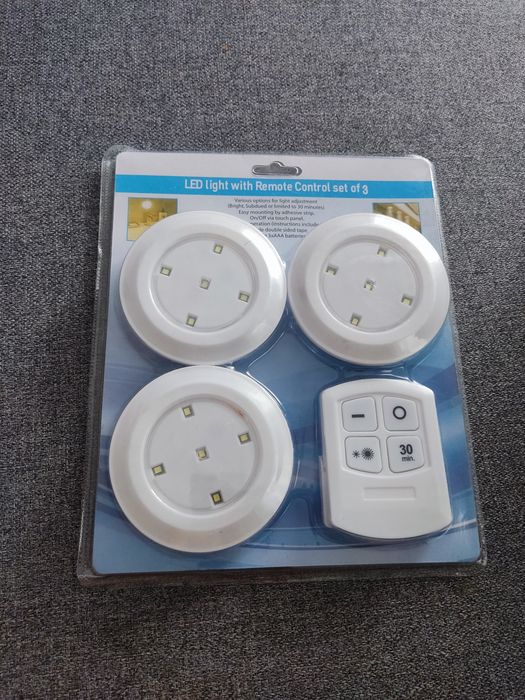 Lampki LED podszafkowe 3 szt + pilot