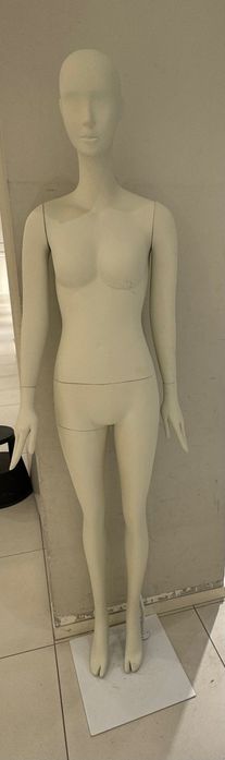 Manekin pełnopostaciowy