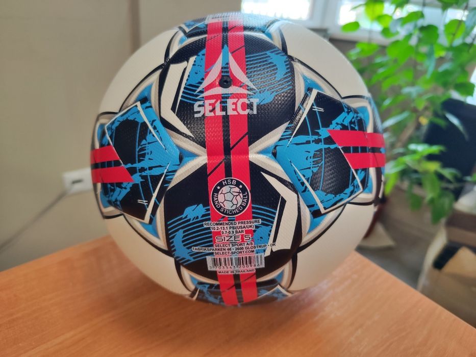 М’яч футбольний SELECT Brillant Super (FIFA QUALITY PRO),  розмір  5