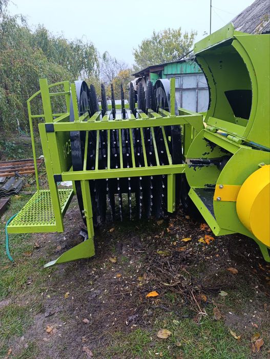 Гарбузозбиральний, гарбузовий комбайн