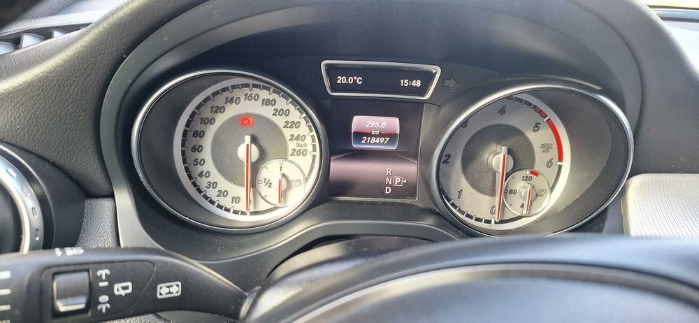Mercedes GLA 200 Ano 2016- 136cv- Possibilidade de Crédito