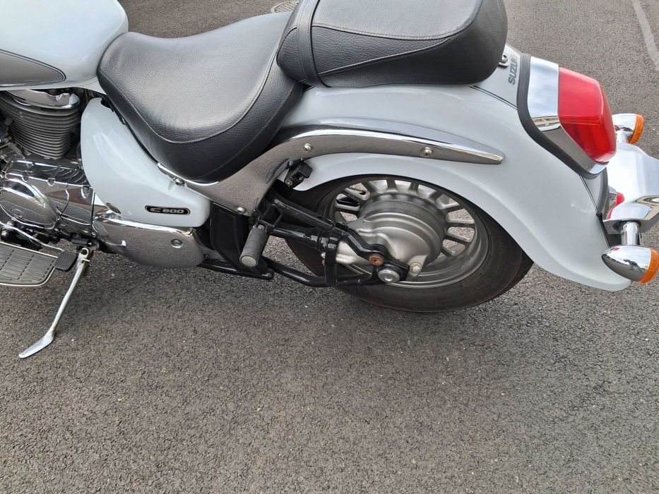 Intruder volusia 800