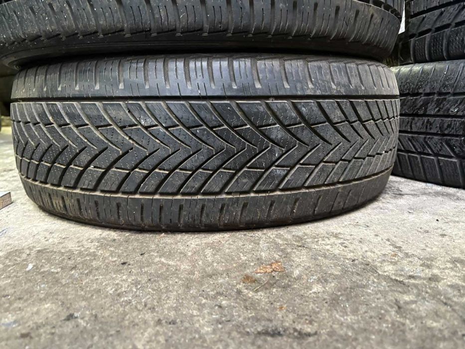 Шины 205/55 R17 Tracmax всесезонка комплект (хорошее состояние) L2