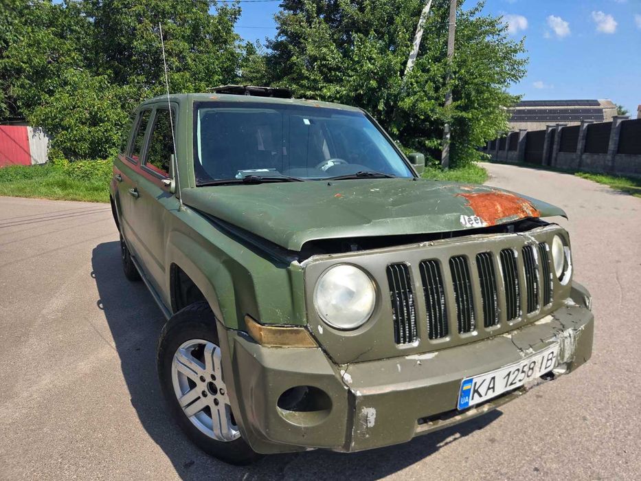 Продам Jeep Patriot 2008, 2.36л бензин, механіка, передній привод