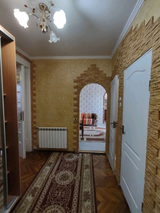 2 кім квартира, центр, біля університету, окремі кім, оплата помісячна