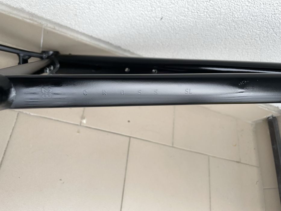 Продам раму Cube Cross SL 28