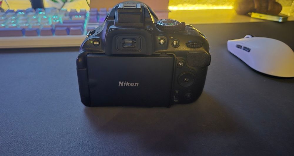 Nikon d5200 kit обектив 18-105