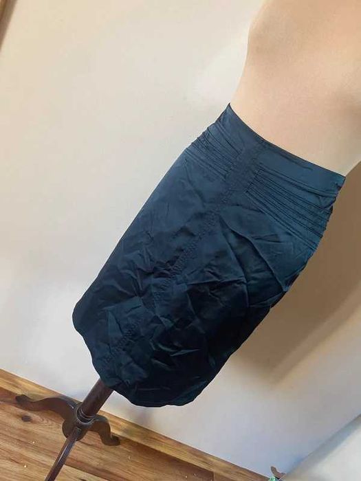 Solar sliska jak satyna m s 38 spodnica olowkowa basic czarna midi