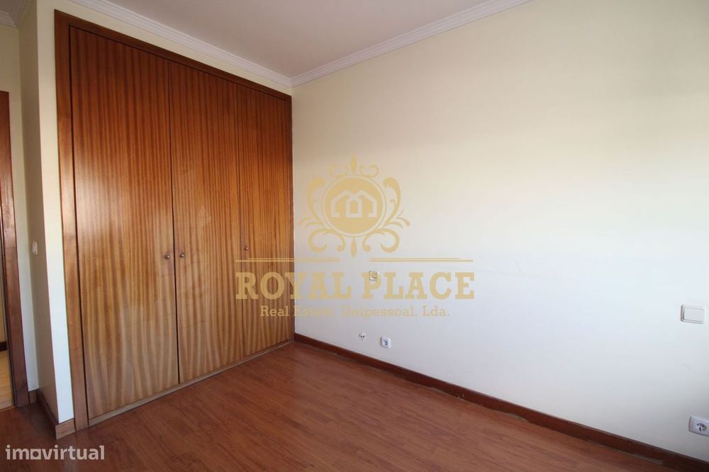 Apartamento T2, Paços de Brandão