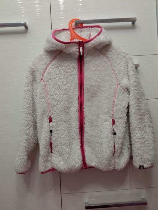 Біла пухнаста кофтина на блискавцір 146-152 для дівчинки 10-12 р