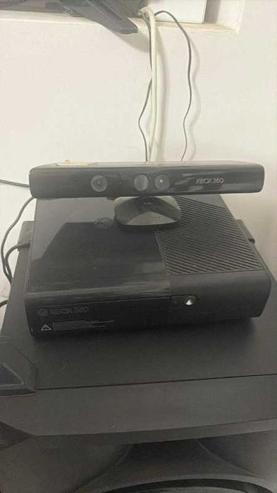 X BOX 360 + Kinect + 4 pady