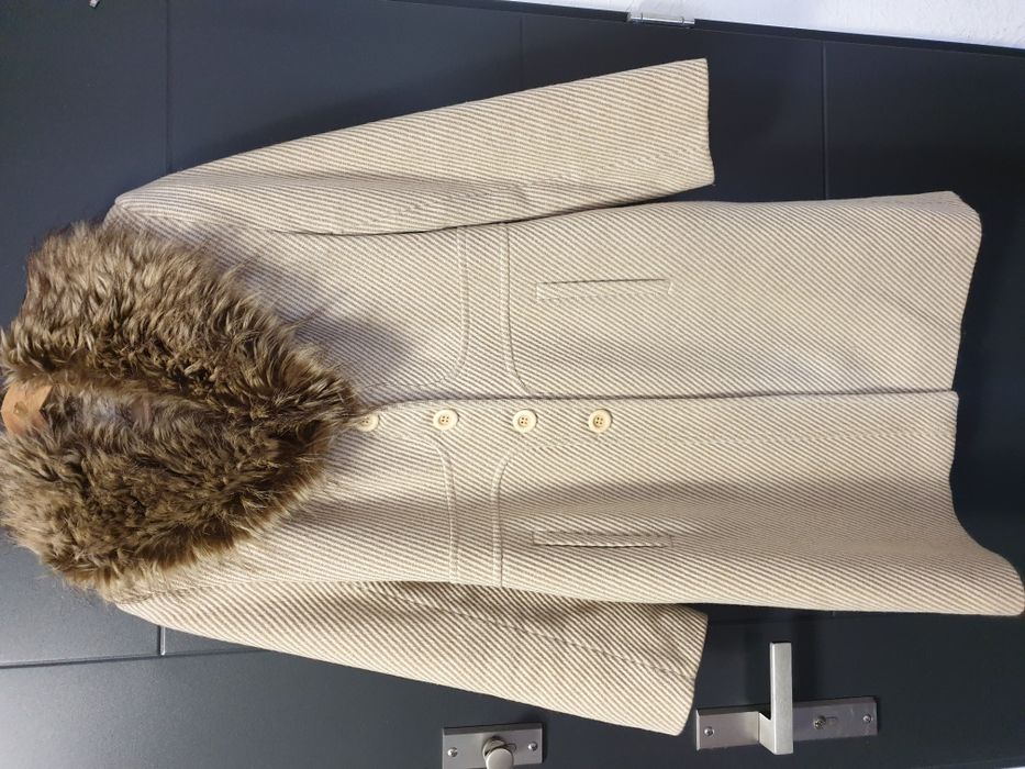 Płaszcz wełniany roz. L dopasowny