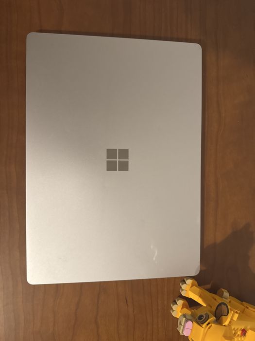 Microsoft Surface 4