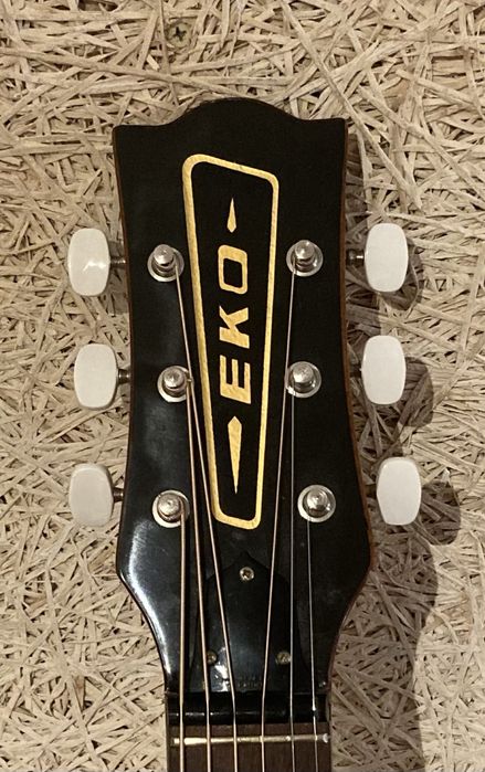 Guitarra acústica Eko Ranger 6 (circa 1973)
