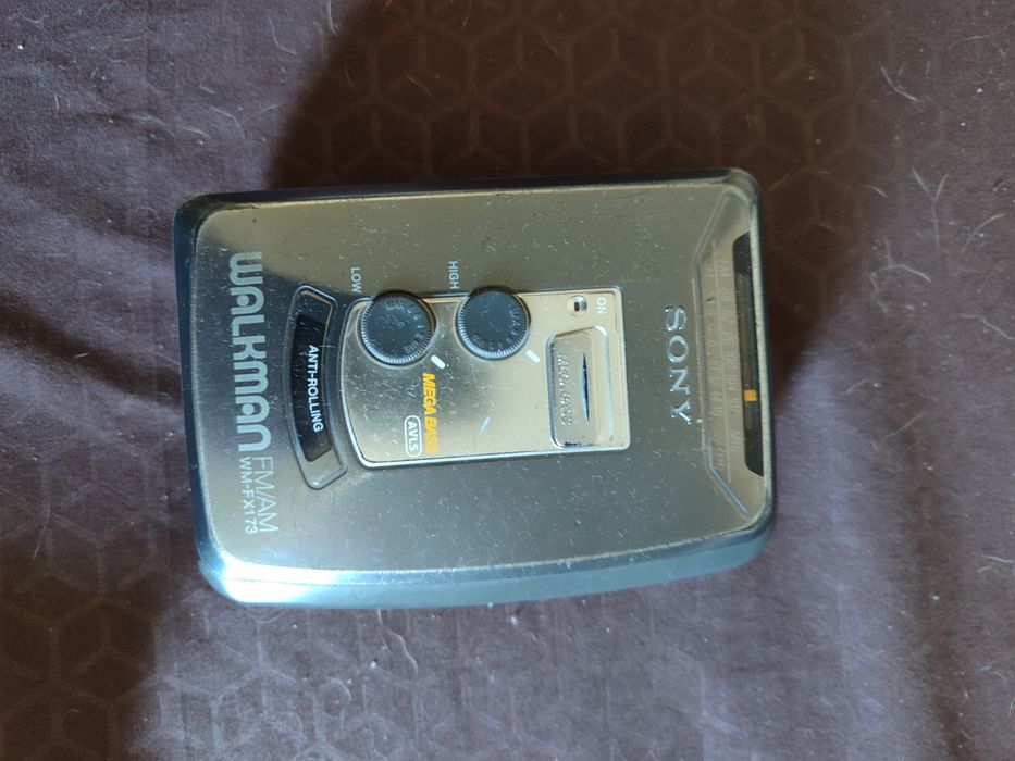 кассетный плеер Sony Walkman WM-FX173