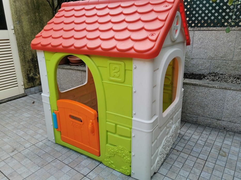 Casinha de Brincar - Linda e muito bem estimada