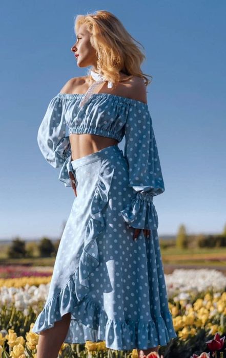 Женские платья Flower Chic - теплая осень, весна, лето
