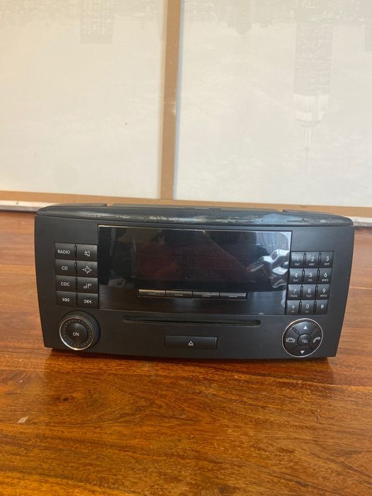Radio para Mercedes R W251 e ML W164
