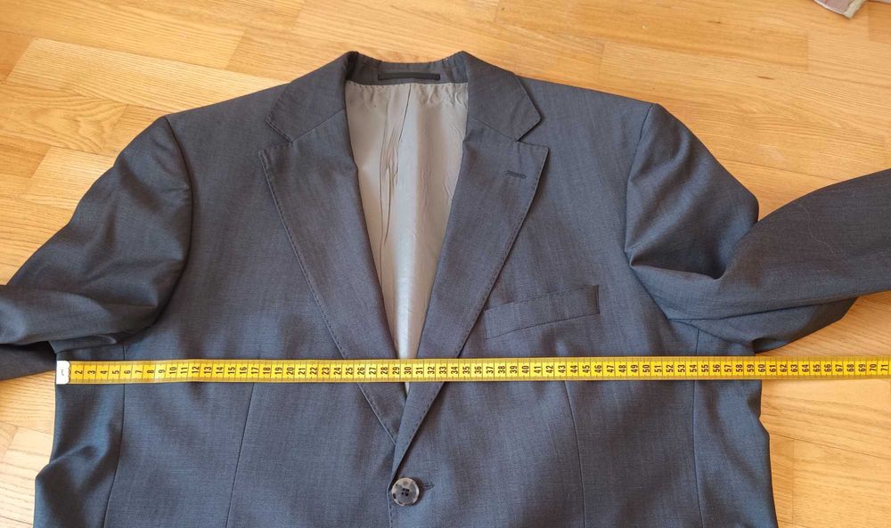 Garnitur męski HUGO BOSS grafit   108/176 cm