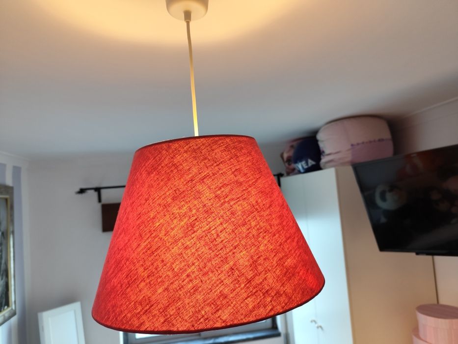 Abajur rosa IKEA