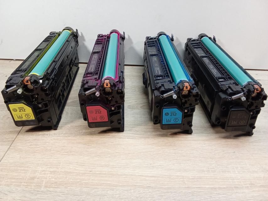 Картриджи для Принтера лазерного HP Color LaserJet Enterprise M554dn