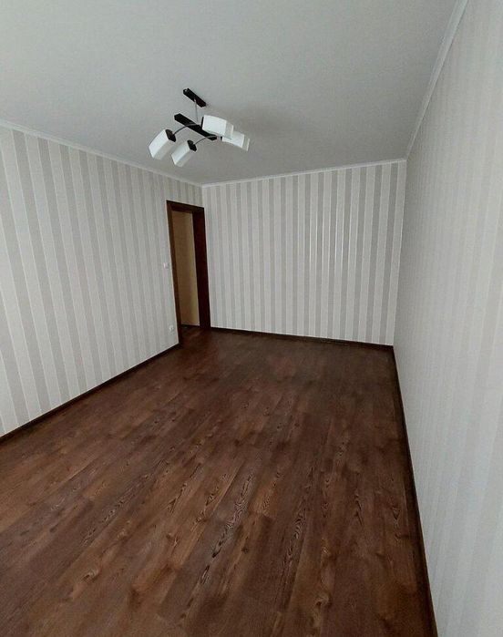 Продається 2-х кімнатна квартира з ремонтом в Центрі