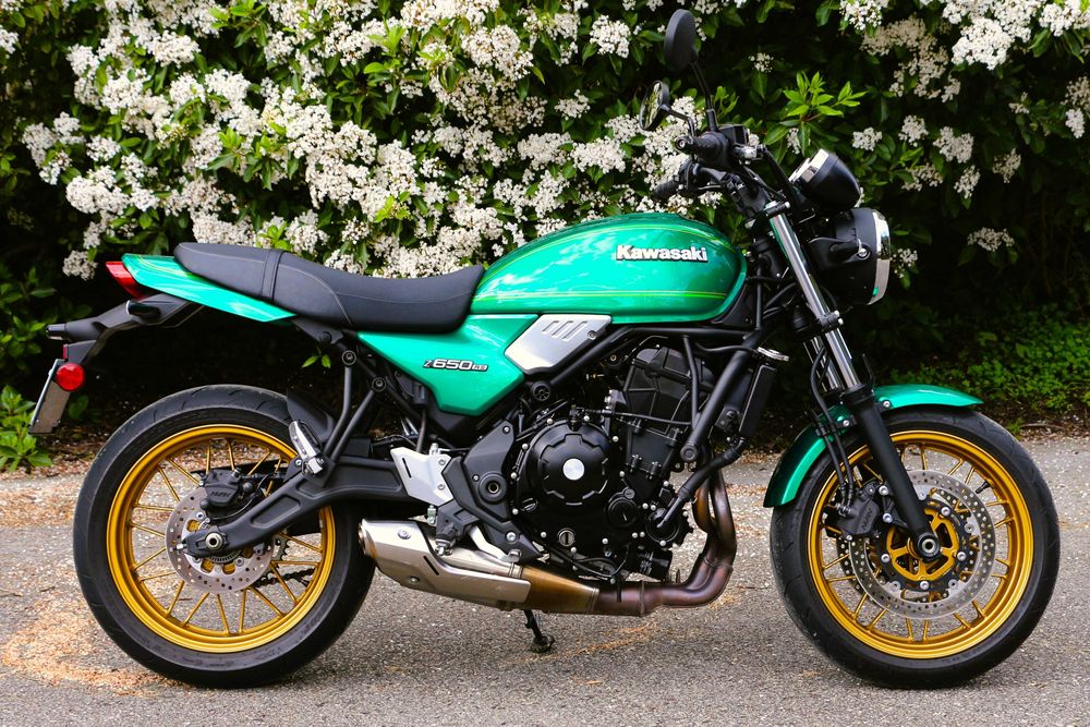 Kawasaki Z650RS -- Carta A2, 35kW (no livrete)