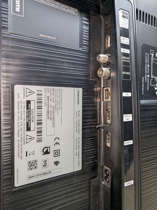 Samsung UE43NU7099 Smart TV Tizen OS 4K HDR / 2019