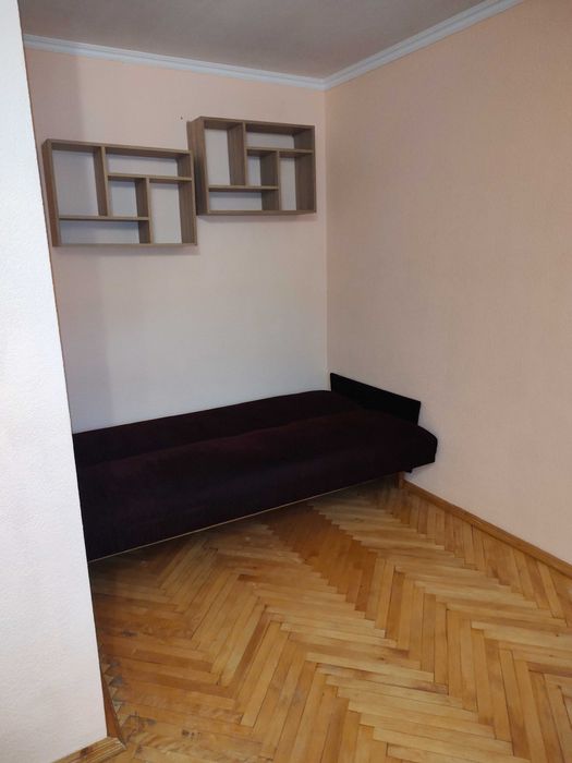 Здається однокімнатна квартира на Гомоні
