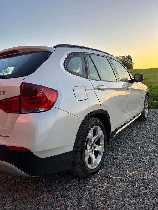 BMW X1 2.0d 143 KM | 2011 | Brązowa skóra | Ekran tablet
