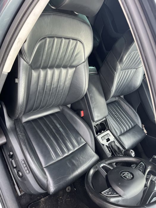 Салон Skoda Superb 3 Шкіряний.