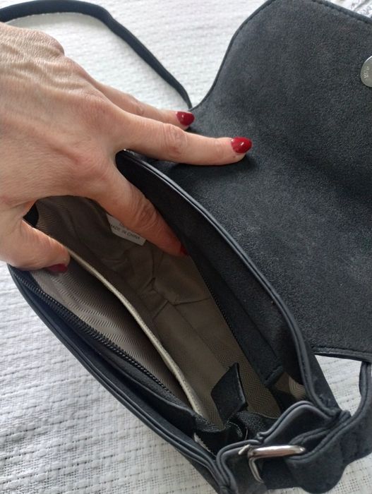 Torebka listonoszka czarna