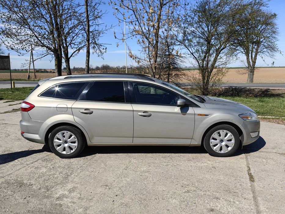 Sprzedam Forda Mondeo 2,0tdci