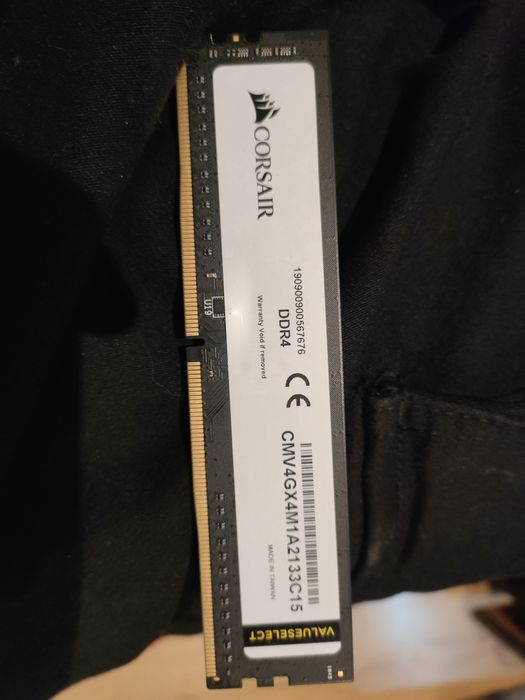 Pamięć Corsair Value Select, DDR4, 2x4 GB, 2133MHz CL15 (CMV4GX4M1A213