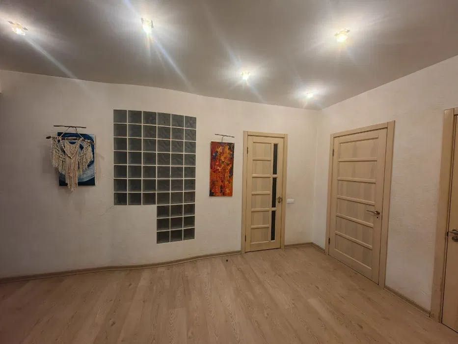 3 комн. Квартира 115м пр Гагарина 41/2