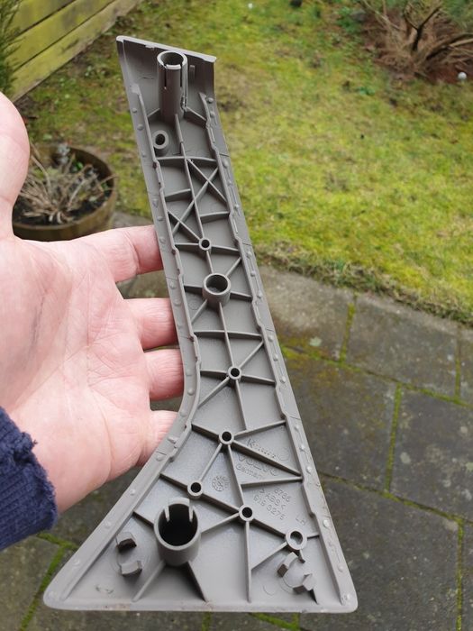 zaślepka rączki lewej volvo V70 XC70 S60 2001 -04 OAK NR 15