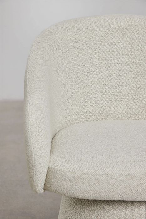 Poltrona giratória estofada Flavian