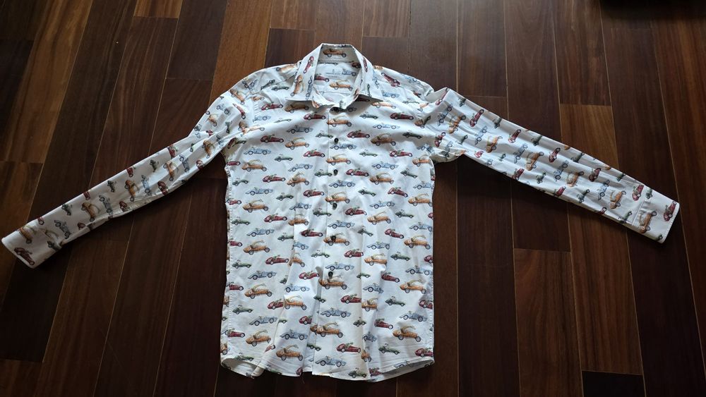 Koszula Emanuel Berg Slim Fit z motywem wyścigowych aut