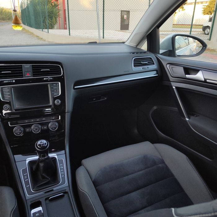 Vw Golf 2016 carrinha 2.0 150cv Highline