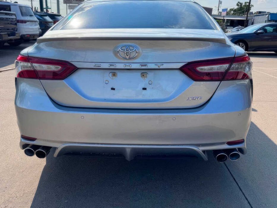 Toyota Camry XSE      2018