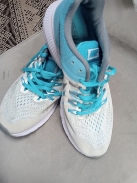 Жіночі кросівки Nike zoom