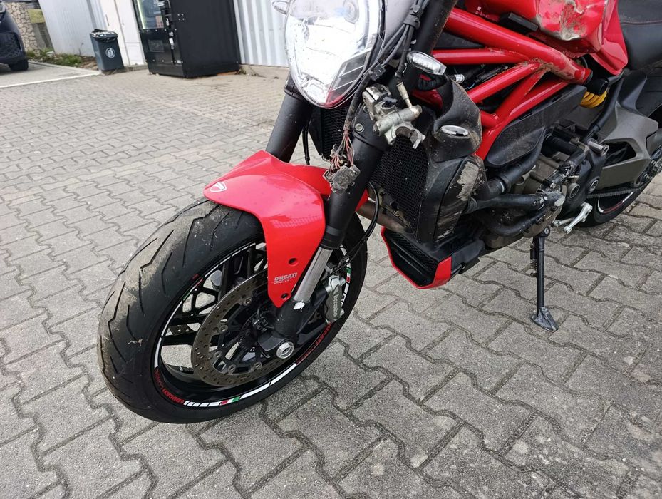 Ducati Monster 1200