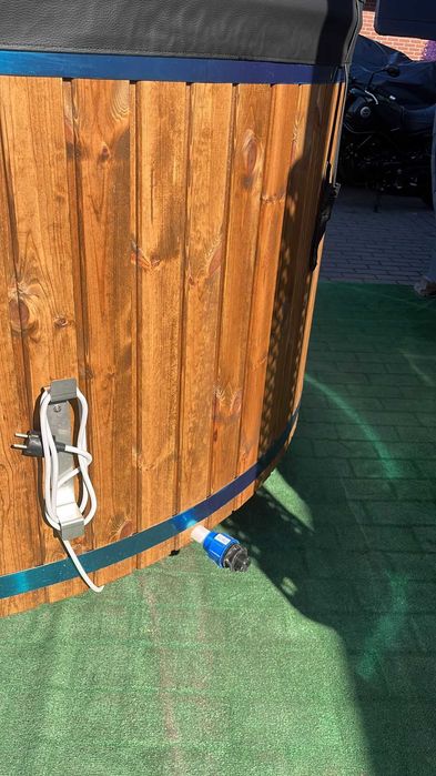 Balia bania jacuzzi termo pokrowiec gratis 4-6 osób