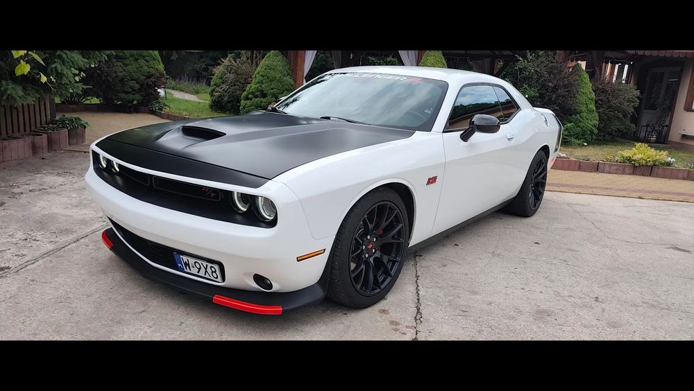 Dodge Challenger R/T 5.7 HEMI 2020rok