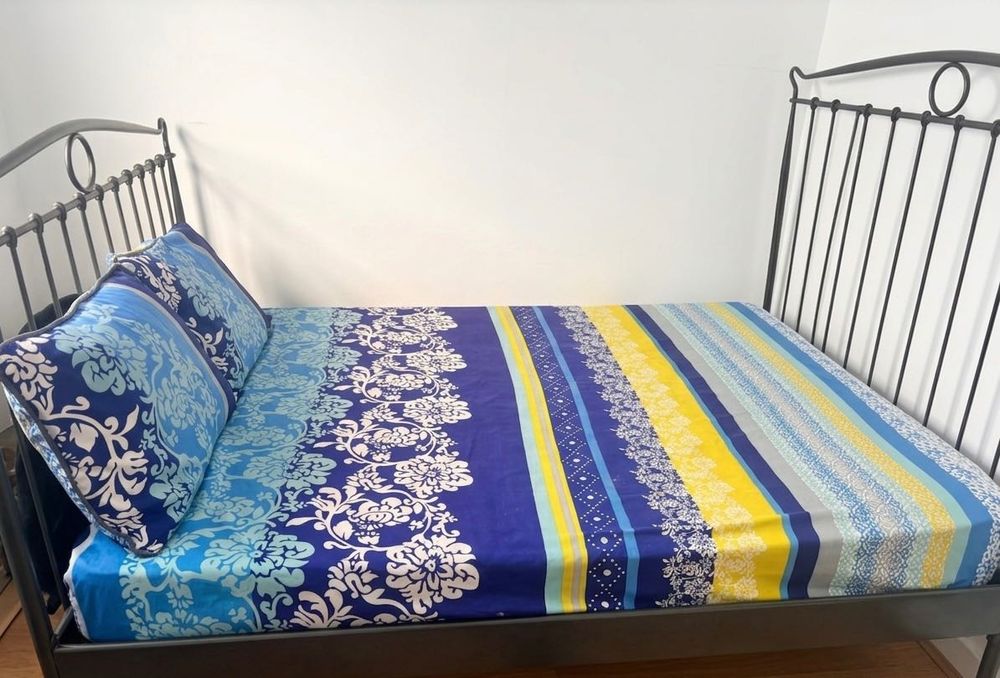Cama casal com colchão