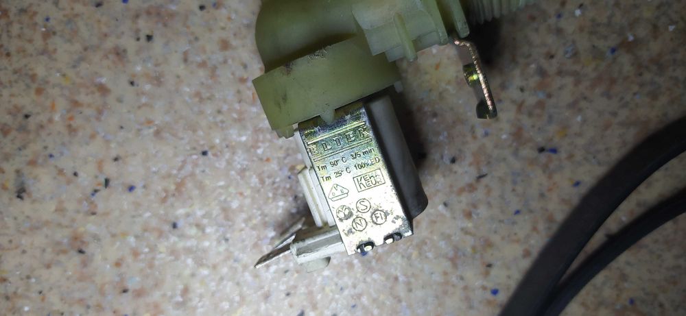 Запчасти стиральной машины Электродвигатель, сливной насос, клапан